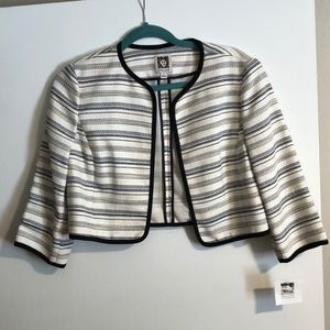Anne Klein size 8 crop jacket